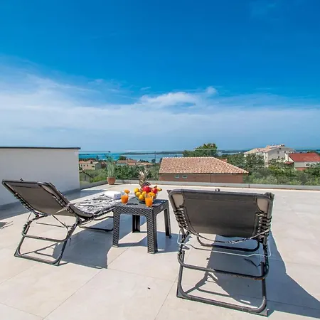 Delma In Fazana,peroj Villa *